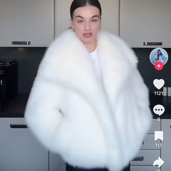 ZARA SHORT FAUX FUR JACKET ZW COLLECTION - Picture 3 of 9